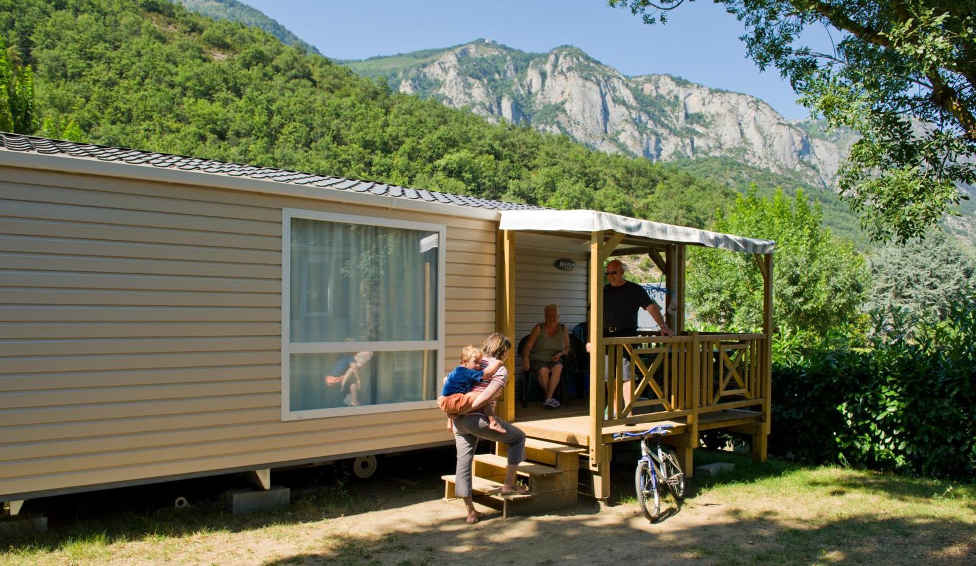 Camping Familial - Parc Aquatique - Grande Aire De Jeux A La Montagne アゴ・ヴィダロ エクステリア 写真